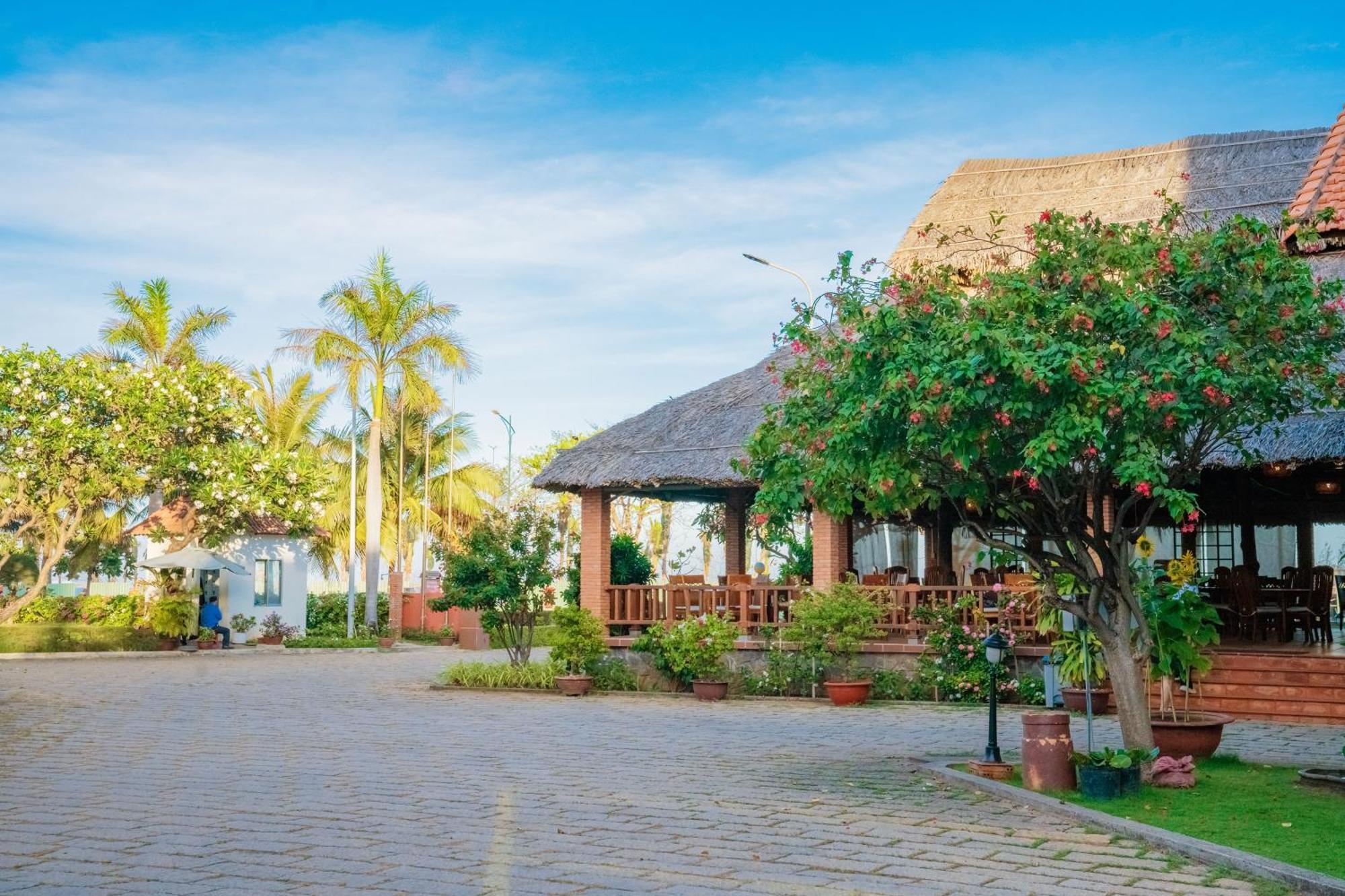 Lotus Vung Tau Resort & Spa Exterior photo