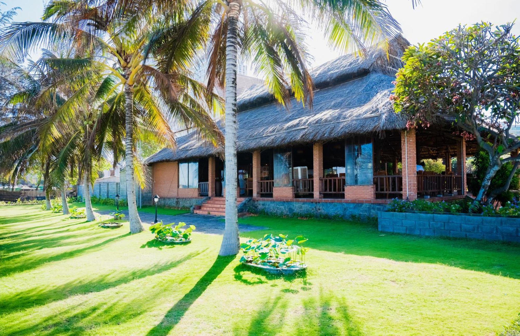 Lotus Vung Tau Resort & Spa Exterior photo